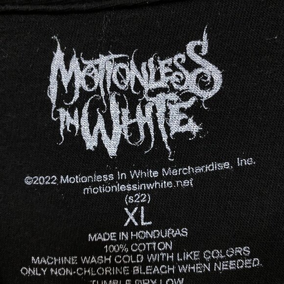 Motionless in White Watercolor Portrait T-shirt size extra large - Picture 4 of 4